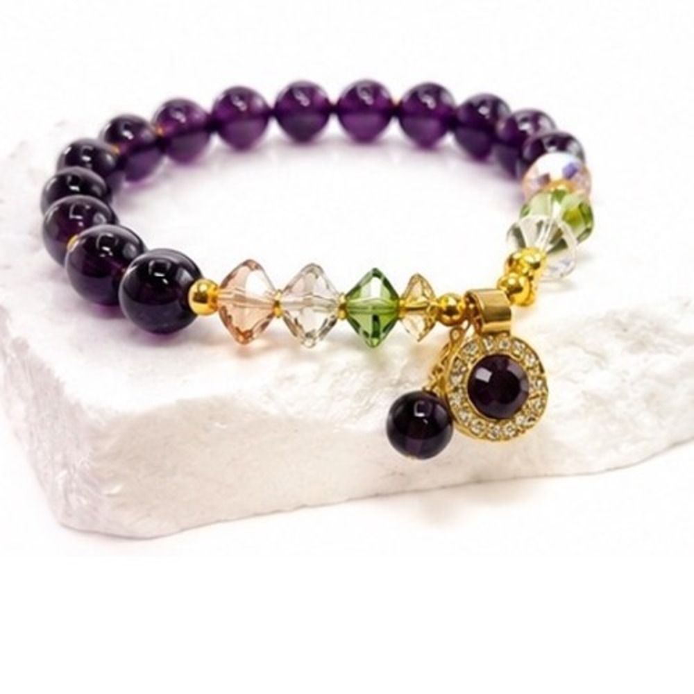 Amethyst Beaded Stretch Bracelet Gold Tone Crystal Halo Charm Purple Green Boho